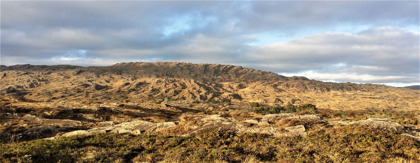 [wpml-string context="glengarriff" name="slider1"]Beara Mountains[/wpml-string]